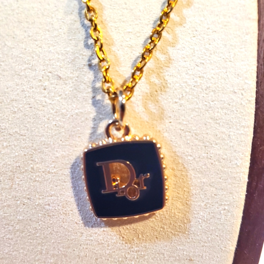 Dior Zipper Pull with chain